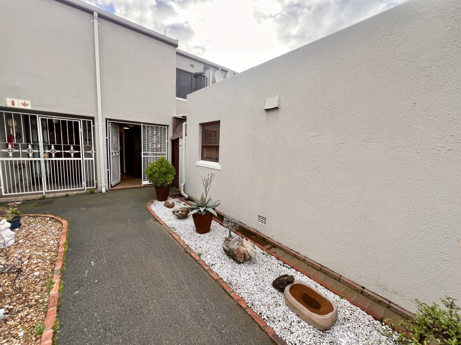 3 Bedroom Property for Sale in Vasco Estate Western Cape